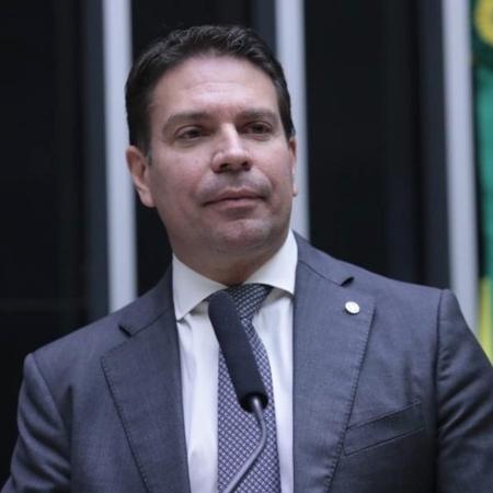 Deputado federal Alexandre Ramagem (foto) teve processo suspenso pela Câmara, em manobra que pode beneficiar Jair Bolsonaro Deputado federal Alexandre Ramagem (foto) teve processo suspenso pela Câmara, em manobra que pode beneficiar Jair Bolsonaro