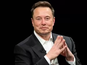 Viagem de Elon Musk à China rende acordo entre Tesla e Baidu; entenda