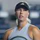 Tauson bate a atual campe&atilde; Alexandrova na estreia da russa em Monterrey