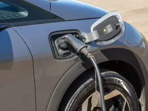 Mercado de carros elétricos deve movimentar R$ 200 bi no Brasil em 6 anos