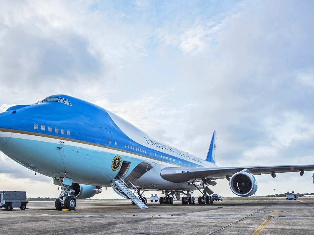Luxo e segurança: conheça os aviões dos chefes de Estado