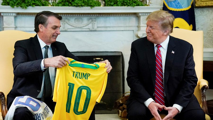 Jair Bolsonaro não é único líder a fazer campanha pela reeleição do presidente americano, Donald Trump - Kevin Lamarque/Reuters