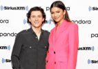 Zendaya e Tom Holland fazem tatuagens combinando, com significado especial; veja desenho - Zendaya e Tom Holland fizeram tatuagens combinando antes do noivado, e artista detalha experiência (Foto: Getty)