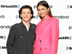 Zendaya e Tom Holland fazem tatuagens combinando, com significado especial; veja desenho