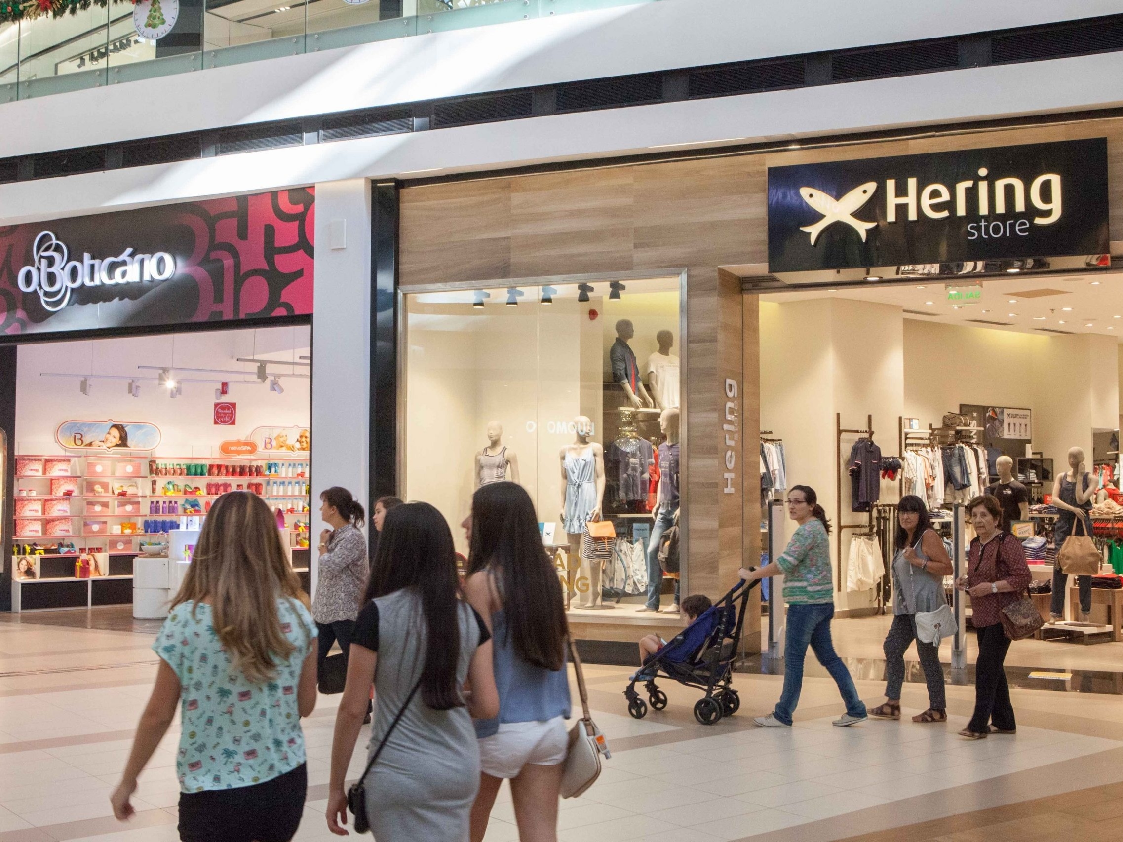 Hering, do Grupo Soma, e herdeiro são investigados pela CVM