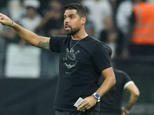 António Oliveira elogia Corinthians e exalta Cássio: "Enorme prazer"