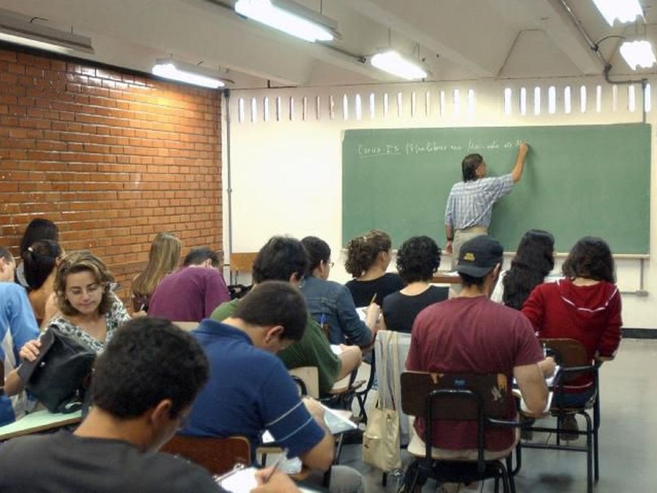 Ações de educação continuarão em alta? Uma pode fazer o investimento dobrar