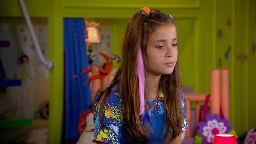 Bia (Rayssa Chaddad) em cena de Chiquititas (Reprodução / SBT) - Reprodução / Internet