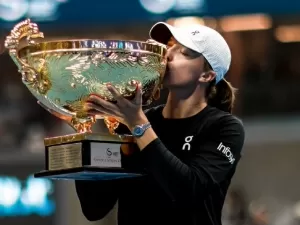 Atual campeã, Iga desiste de competir no WTA 1000 de Pequim