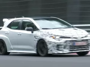 Flagra: será esse o Toyota Corolla mais potente da história?