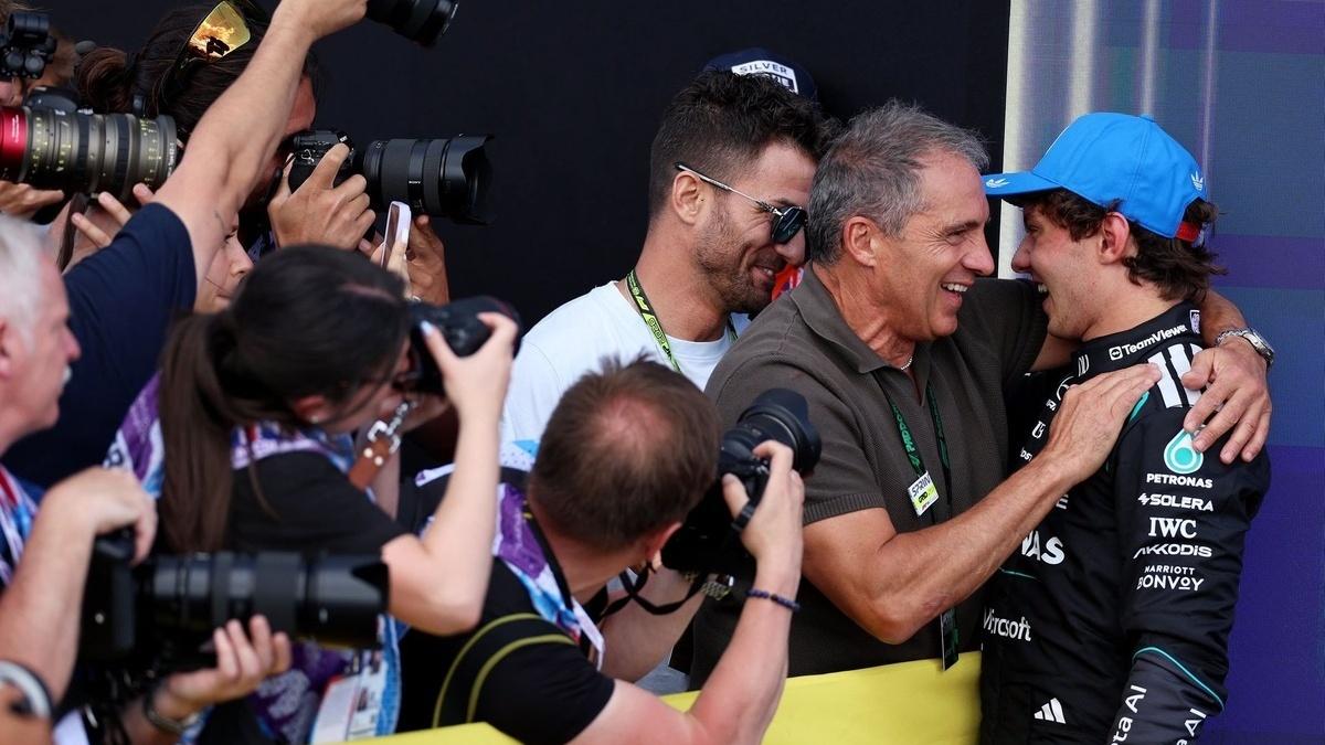 "Vou torcer seu pescoço como o de uma galinha": Pai de Antonelli dá 'bronca' após erros na F1