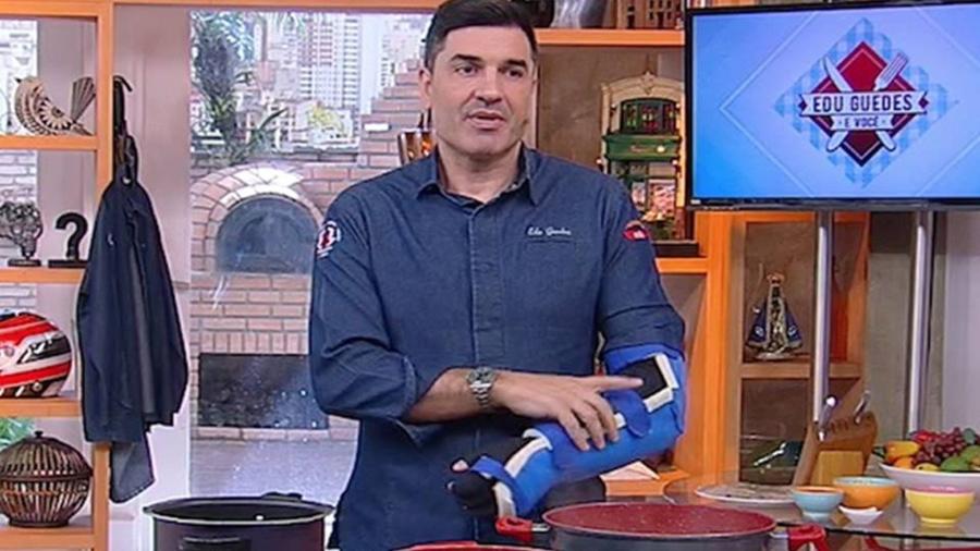 Edu Guedes em seu programa na RedeTV - Reprodução / Internet