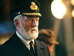 Capitão do filme Titanic, ator britânico Bernard Hill morre aos 79 anos