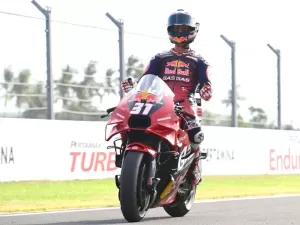 Como Michael Jordan inspira Acosta a manter a fé na KTM visando seu futuro na MotoGP