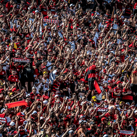 Torcida do Flamengo no estádio Centenário para a final da Libertadores  - Alexandre Vidal