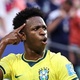 Vin&iacute;cius Jr d&aacute; 66% dos arremates da sele&ccedil;&atilde;o no gol, e &eacute; exaltado por Neymar