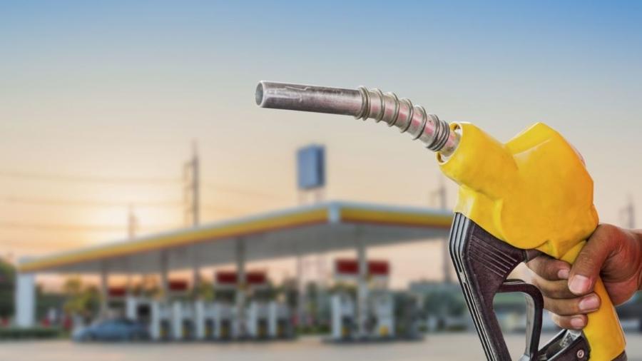 Quebra da safra da cana-de-açúcar fez o litro do etanol subir quase 6% já nos primeiros dias de novembro, segundo Ticket Log - Shutterstock
