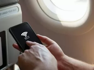 Companhia aérea oferecerá Wi-Fi da Starlink grátis