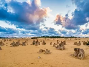 Pilares misteriosos no meio da Austrália tem nova teoria de origem