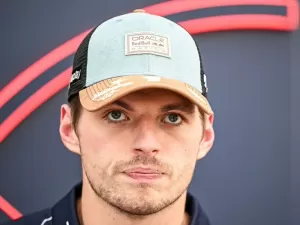 F1: Verstappen planeja continuar seu protesto contra punição da FIA por palavrão