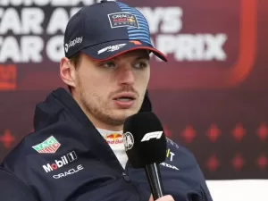 F1 - Verstappen rebate críticas sobre corridas de simulador: "Ninguém vai me dizer como viver minha vida"