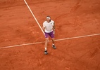 Tsitsipas detona Medvedev e encara Zverev na semi de Roland Garros - (Sem crédito)