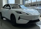BYD e7: sedã elétrico barato chega às lojas com preço de R$ 79 mil
