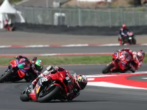 MotoGP: Acosta diz que está "cada vez mais perto" de primeira vitória