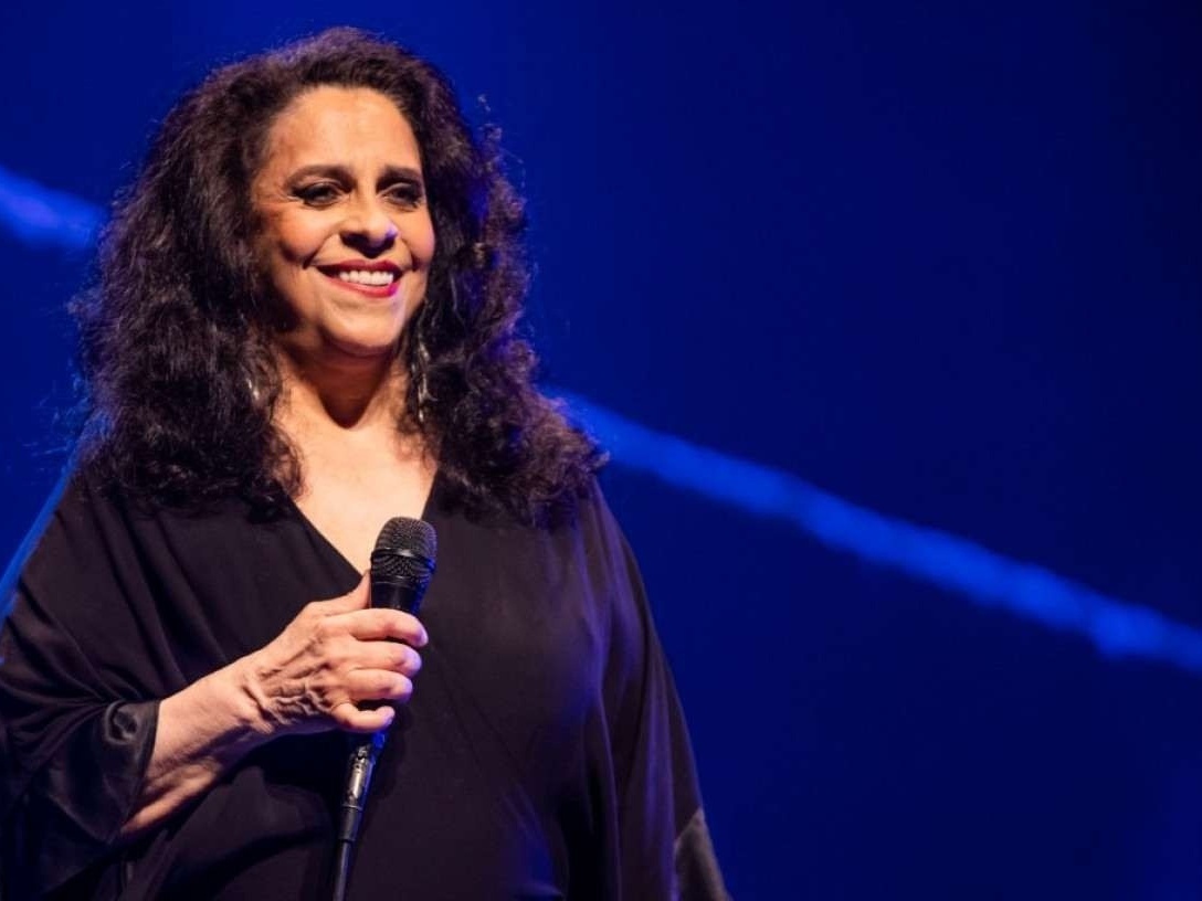 Gal apoiou a democracia; não é justo que ela tenha ido embora logo agora