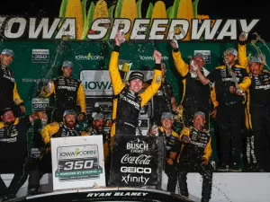 NASCAR: Atual campeão, Blaney conquista primeira vitória de 2024