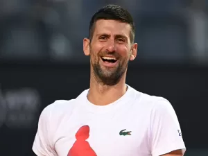 Moutet aproveita sorte, vence e desafia Djokovic em Roma