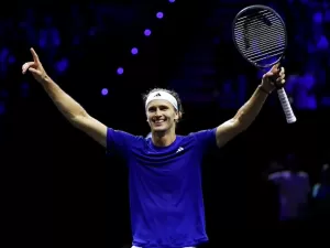 Zverev vira e leva a definição da Laver Cup para a último partida