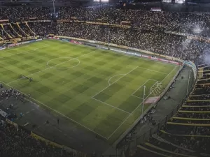 Torcida do Botafogo será proibida de ir ao jogo contra o Peñarol, em Montevidéu, diz ministro