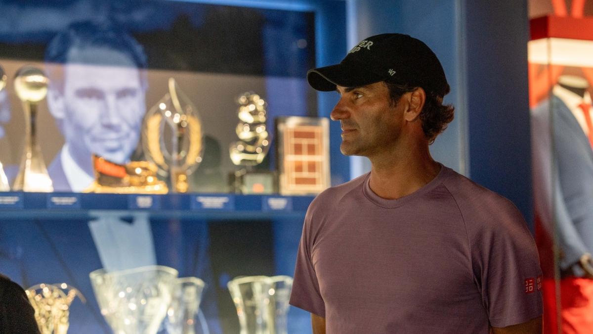 Federer faz visita ao museu reformado de Nadal em sua academia