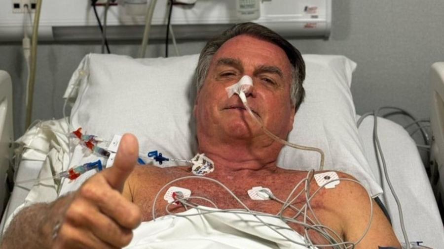 O ex-presidente Jair Bolsonaro em leito de hospital de Natal - @jairbolsonaro/X/Reprodução