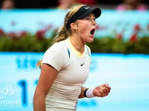Andreeva apronta de novo em Madri e derrota Vondrousova