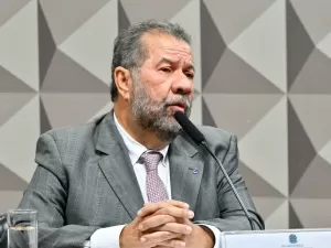 Ministro anuncia pente-fino em 800 mil benefícios temporários do INSS