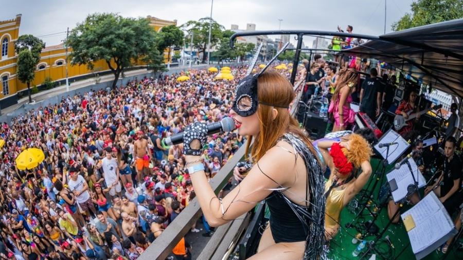 As corridas de aplicativo ficam mais disputadas durante o Carnaval