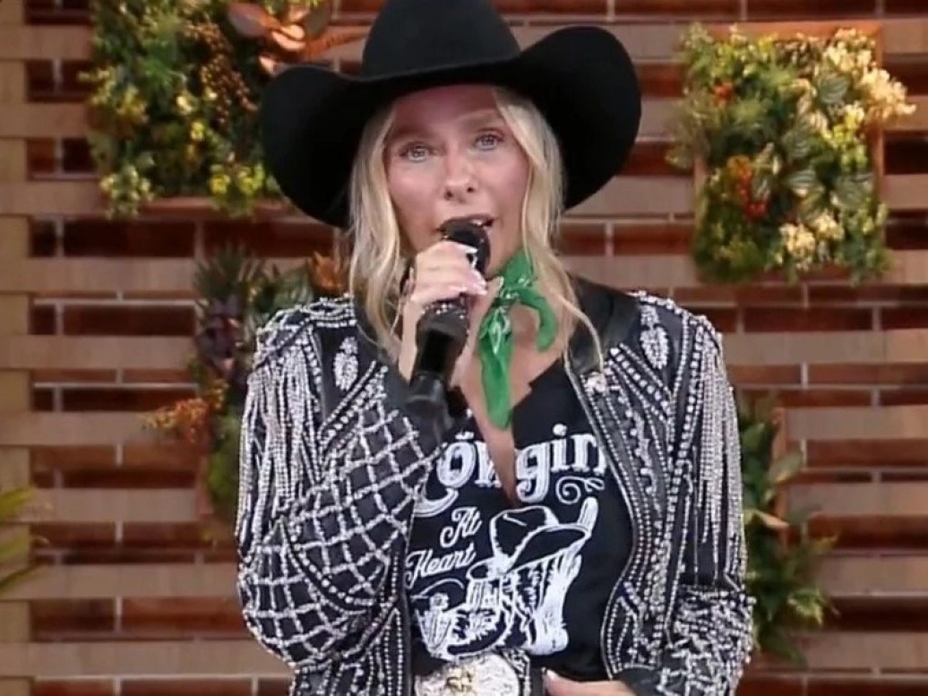 Deolane diz o que quer e deixa Galisteu em posição ruim na 'Fazenda'