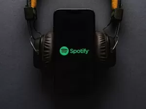 10 anos do Spotify no Brasil: consegue adivinhar os artistas mais escutados?