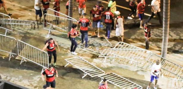 Confusão no Maracanã resultou em punição para o Flamengo na Libertadores - J Ricardo/Agência Free Lancer/Estadão Conteúdo
