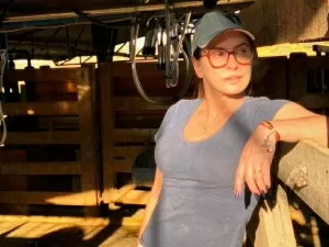 Núbia Oliiver mostra sua fazenda em Minas Gerais e afirma: "Conexão com Deus e trabalho duro"