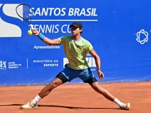 Guto Miguel e João Bonini avançam às quartas em Santiago