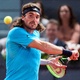 Tsitsipas pega Ruud em Madri, Medvedev e Cer&uacute;ndolo vencem