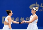Stefani e Dabrowski vencem a sétima seguida e fazem nova semifinal