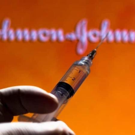 Agência reguladora europeia examina coágulos potencialmente vinculados à vacina da Johnson - Reprodução
