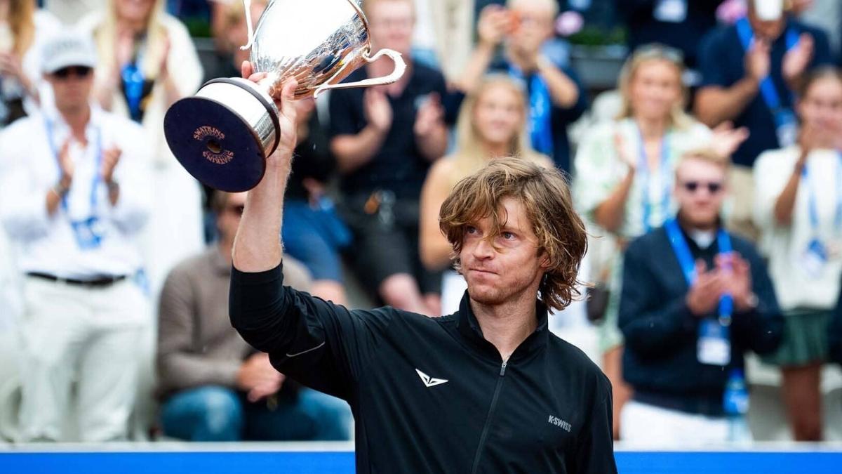 Rublev destaca sorte nos momentos importantes para a conquista