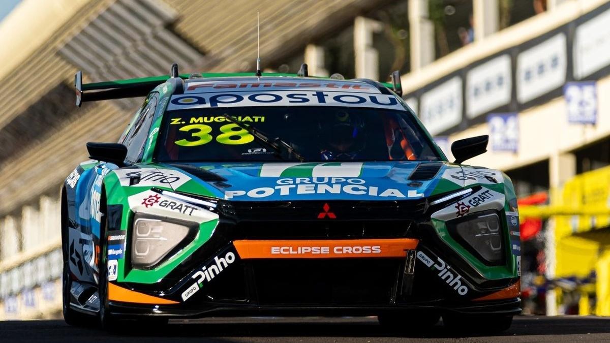 Stock Car: Sob chuva, Muggiati garante pole no Velocitta