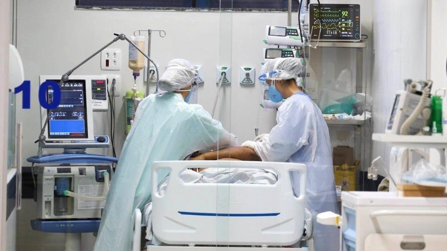 Kits para intubar pacientes estão em falta nos hospitais do país -  Geraldo Bubniak/AEN     