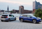 VW aposta em elétricos, sem descartar híbridos - Volkswagen ID.3 e ID.4 (Foto: Divulgação/VW)